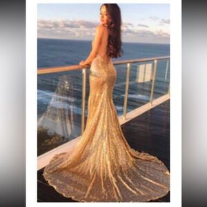 Alamour The Label - Armanah Gold Sequin Gown